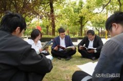 中煤新集公司利辛矿业工会：书香四溢 共赴阅读之约