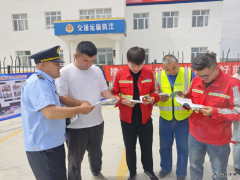 富蕴执法大队：开展路政宣传月暨执法站所开放日活动
